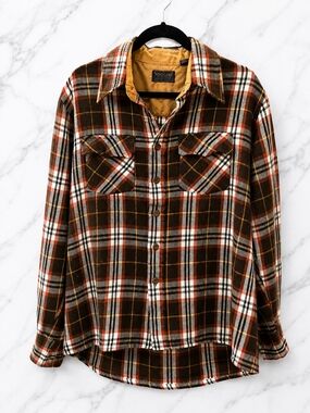 Vintage Men's Brown Plaid Button-Up Woodland Brand